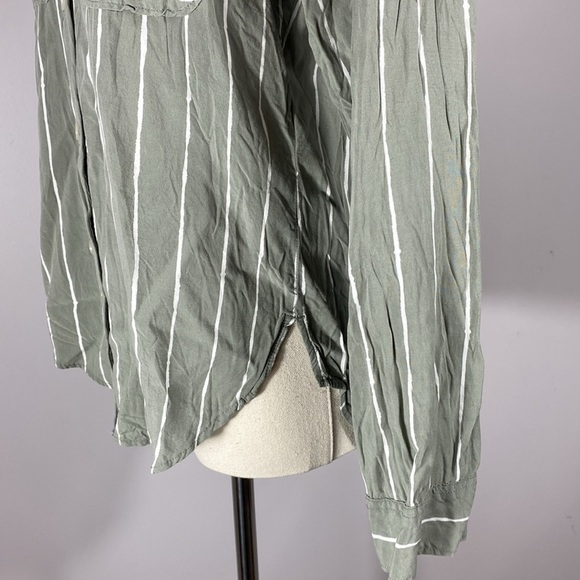 Abercrombie & Fitch Boyfriend Striped Button-Up Shirt Sage green size small - Picture 7 of 10